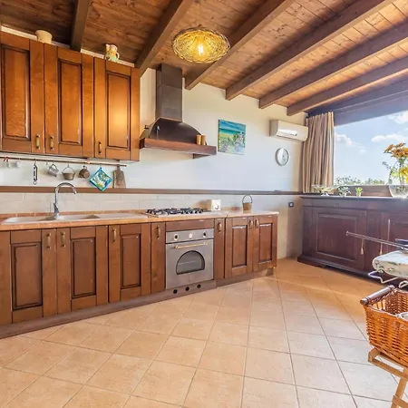 Trullo La Ficarigna Alliste