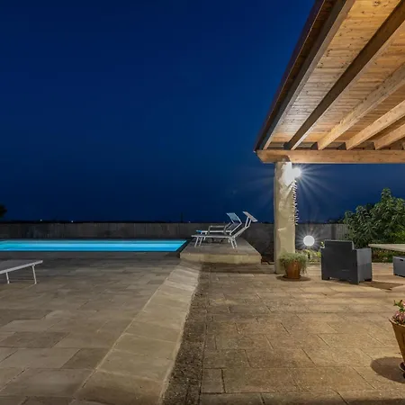 Trullo La Ficarigna فيلة